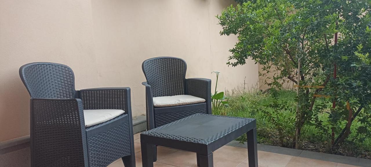 Casa Lilla 1 E 2 Apartment Oristano Bagian luar foto
