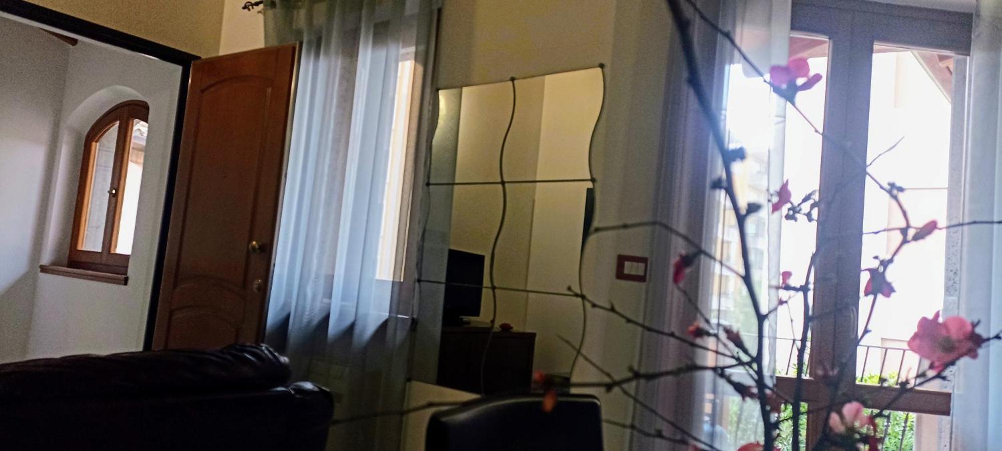 Casa Lilla 1 E 2 Apartment Oristano Ruang foto